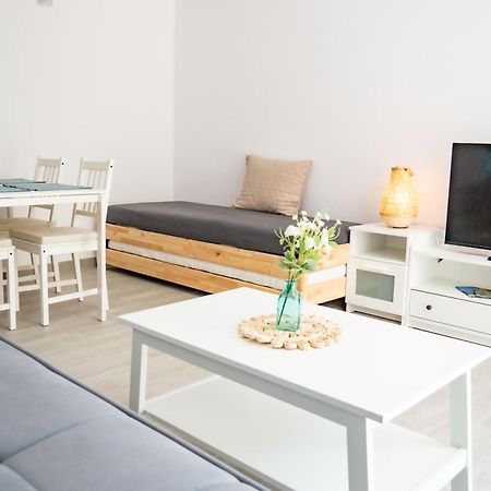 Retreat Oasis Studio Apartment Сан-Мігель-де-Абона Екстер'єр фото