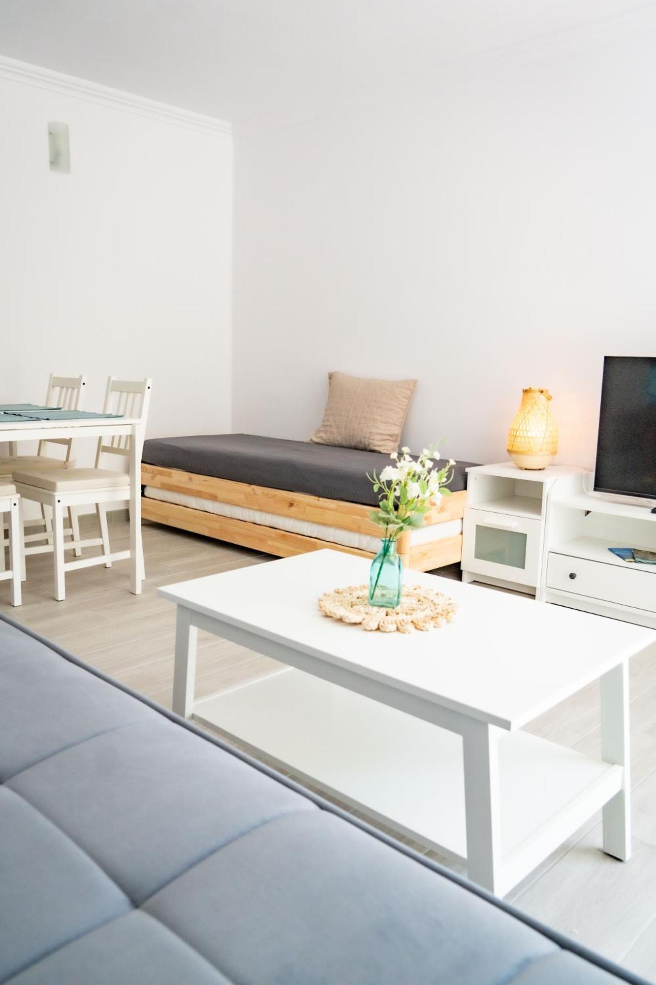Retreat Oasis Studio Apartment Сан-Мігель-де-Абона Екстер'єр фото